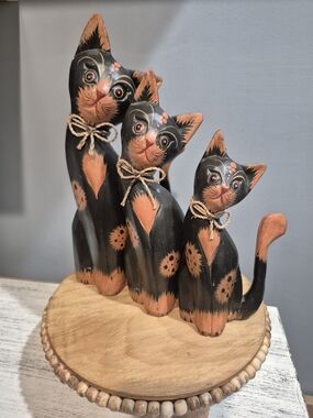Vintage Hand Painted Wood Cat Trio Large To Small Black Orange